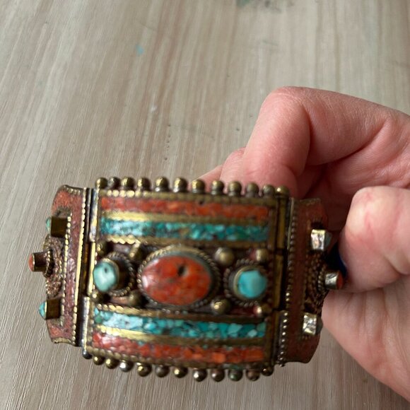 Vintage Handmade Turquoise Bracelet - Picture 3 of 6